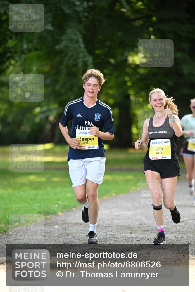 25.08.2024 - 20. Blankeneser Heldenlauf Dr. Thomas Lammeyer http://msf.ph/oto/6806526 25.08.2024 10:13:30 Laufen 6346, 6498 meine-sportfotos.de