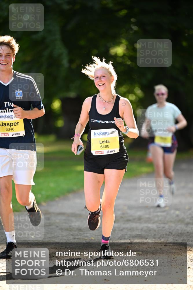 25.08.2024 - 20. Blankeneser Heldenlauf Dr. Thomas Lammeyer http://msf.ph/oto/6806531 25.08.2024 10:13:31 Laufen 6346, 6498 meine-sportfotos.de