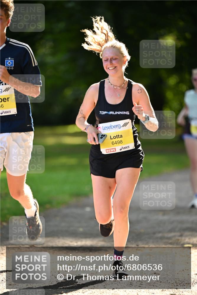 25.08.2024 - 20. Blankeneser Heldenlauf Dr. Thomas Lammeyer http://msf.ph/oto/6806536 25.08.2024 10:13:31 Laufen 1887, 2012, 6, 6498 meine-sportfotos.de