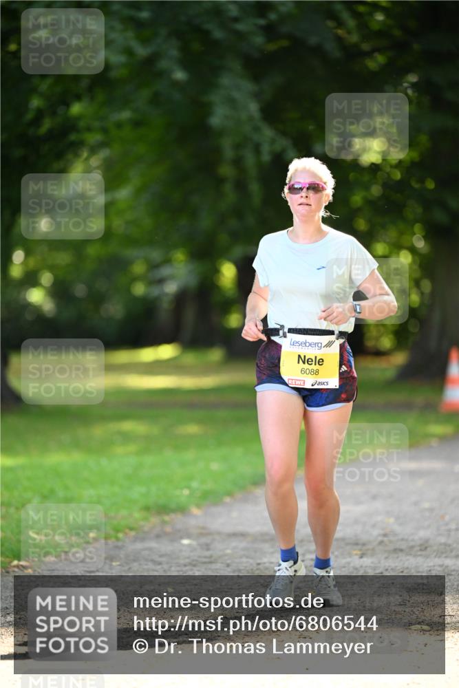 25.08.2024 - 20. Blankeneser Heldenlauf Dr. Thomas Lammeyer http://msf.ph/oto/6806544 25.08.2024 10:13:33 Laufen 6088 meine-sportfotos.de