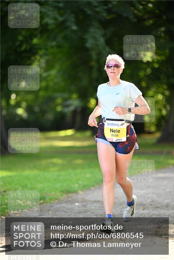 25.08.2024 - 20. Blankeneser Heldenlauf Dr. Thomas Lammeyer http://msf.ph/oto/6806545 25.08.2024 10:13:33 Laufen 6088 meine-sportfotos.de