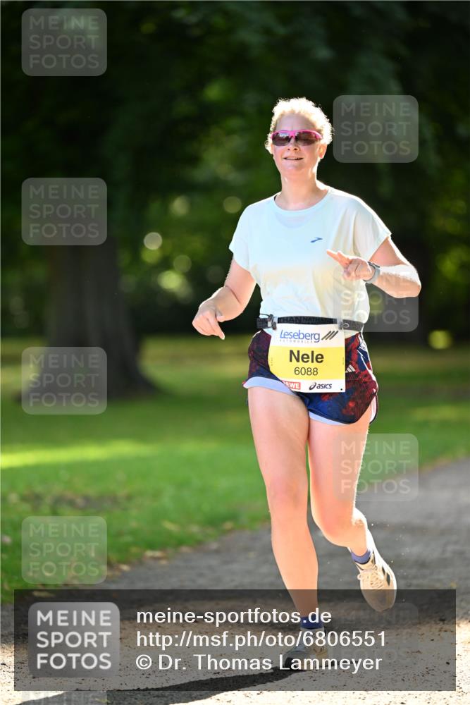 25.08.2024 - 20. Blankeneser Heldenlauf Dr. Thomas Lammeyer http://msf.ph/oto/6806551 25.08.2024 10:13:34 Laufen 6088 meine-sportfotos.de