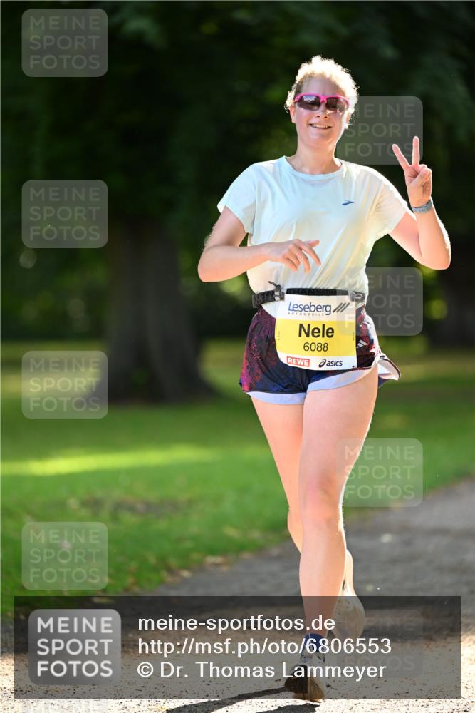 25.08.2024 - 20. Blankeneser Heldenlauf Dr. Thomas Lammeyer http://msf.ph/oto/6806553 25.08.2024 10:13:35 Laufen 6088 meine-sportfotos.de