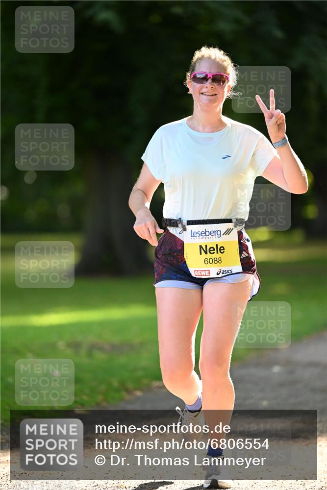 25.08.2024 - 20. Blankeneser Heldenlauf Dr. Thomas Lammeyer http://msf.ph/oto/6806554 25.08.2024 10:13:35 Laufen 6088 meine-sportfotos.de