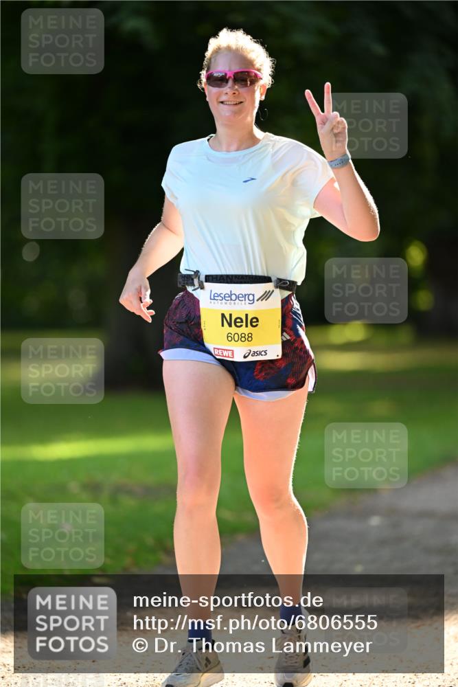 25.08.2024 - 20. Blankeneser Heldenlauf Dr. Thomas Lammeyer http://msf.ph/oto/6806555 25.08.2024 10:13:35 Laufen 6088 meine-sportfotos.de