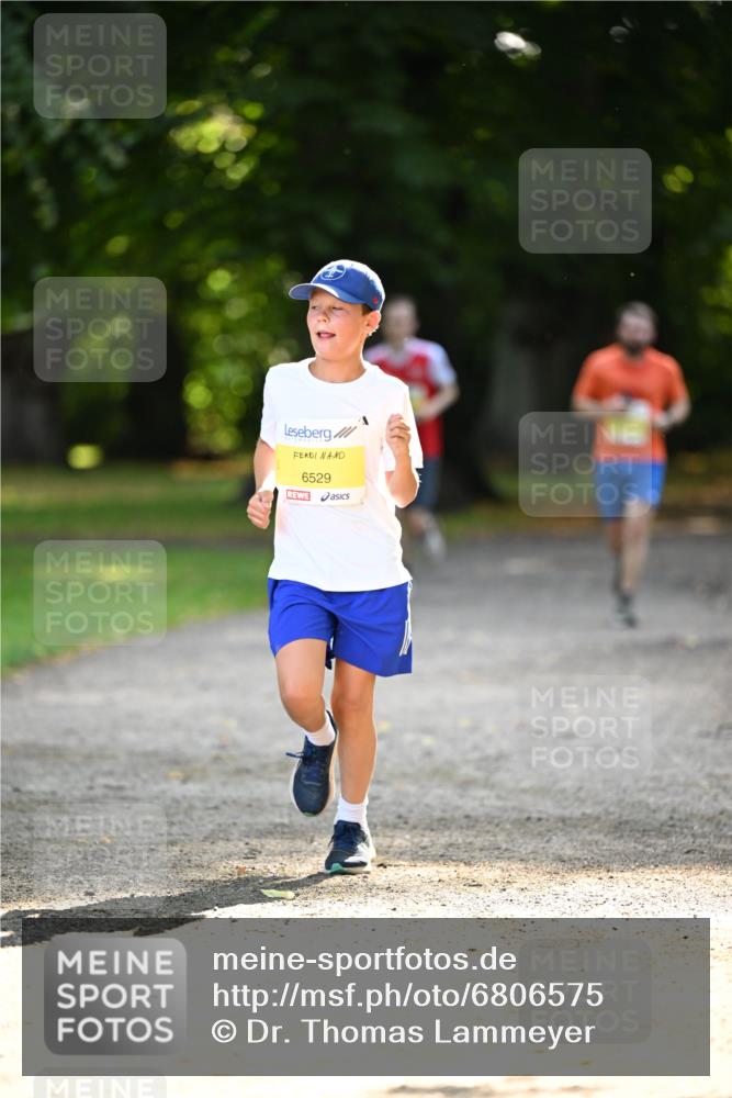 25.08.2024 - 20. Blankeneser Heldenlauf Dr. Thomas Lammeyer http://msf.ph/oto/6806575 25.08.2024 10:13:46 Laufen 6529 meine-sportfotos.de