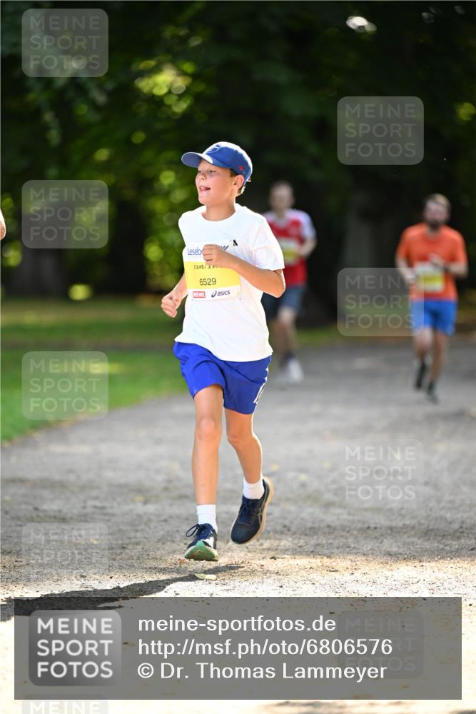 25.08.2024 - 20. Blankeneser Heldenlauf Dr. Thomas Lammeyer http://msf.ph/oto/6806576 25.08.2024 10:13:46 Laufen 6529 meine-sportfotos.de