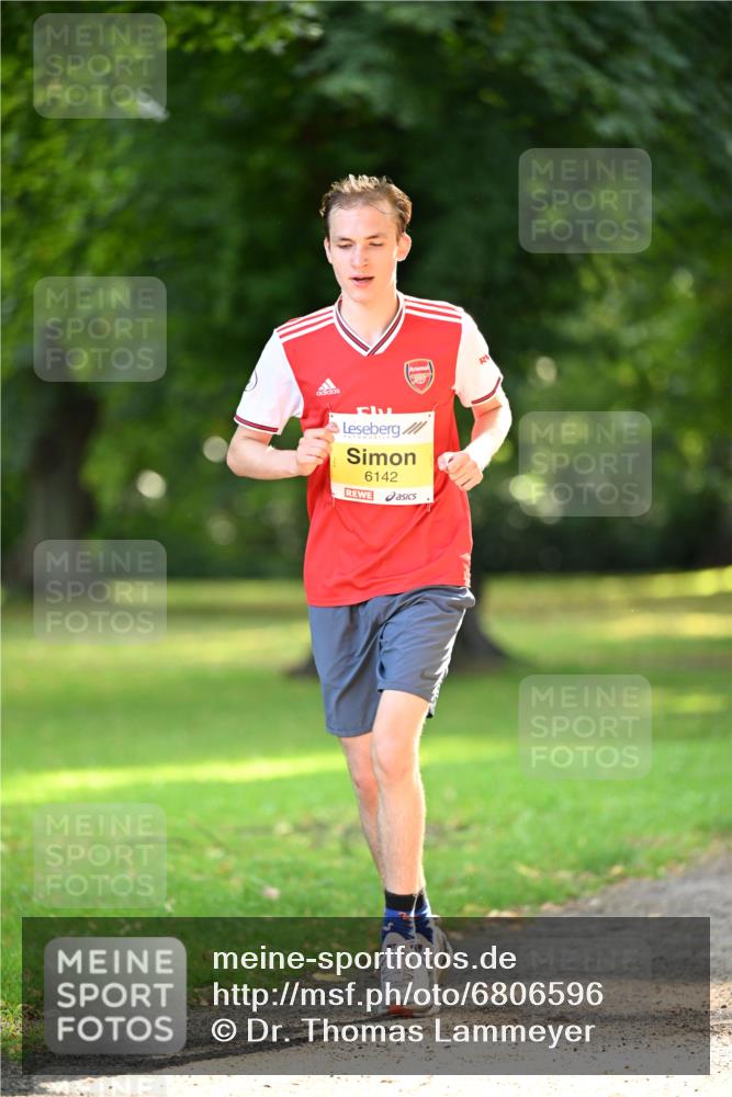 25.08.2024 - 20. Blankeneser Heldenlauf Dr. Thomas Lammeyer http://msf.ph/oto/6806596 25.08.2024 10:13:54 Laufen 6142 meine-sportfotos.de