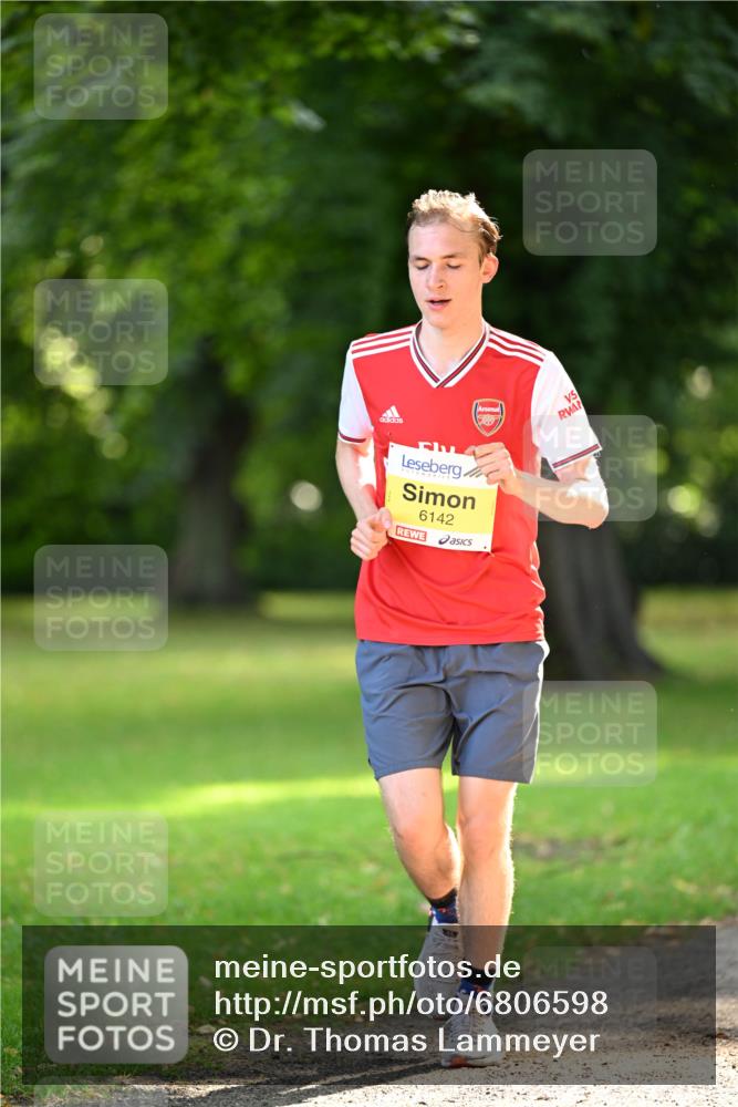 25.08.2024 - 20. Blankeneser Heldenlauf Dr. Thomas Lammeyer http://msf.ph/oto/6806598 25.08.2024 10:13:54 Laufen 6142 meine-sportfotos.de