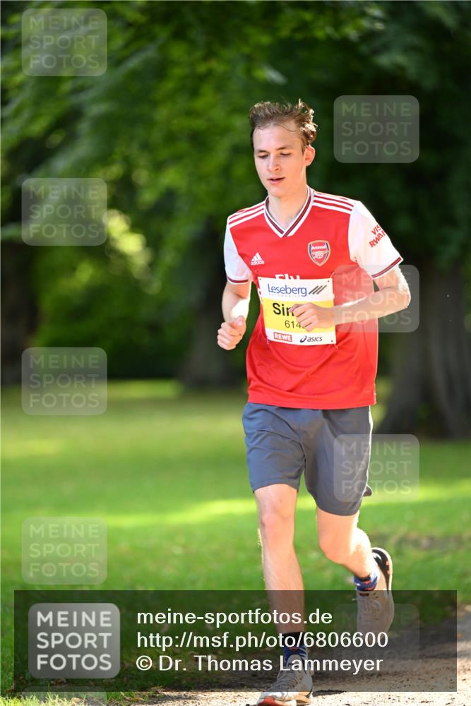 25.08.2024 - 20. Blankeneser Heldenlauf Dr. Thomas Lammeyer http://msf.ph/oto/6806600 25.08.2024 10:13:54 Laufen 614 meine-sportfotos.de