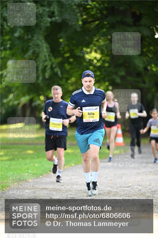 25.08.2024 - 20. Blankeneser Heldenlauf Dr. Thomas Lammeyer http://msf.ph/oto/6806606 25.08.2024 10:13:58 Laufen 6160 meine-sportfotos.de