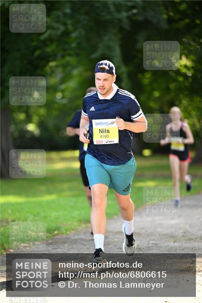 25.08.2024 - 20. Blankeneser Heldenlauf Dr. Thomas Lammeyer http://msf.ph/oto/6806615 25.08.2024 10:13:59 Laufen 6160 meine-sportfotos.de