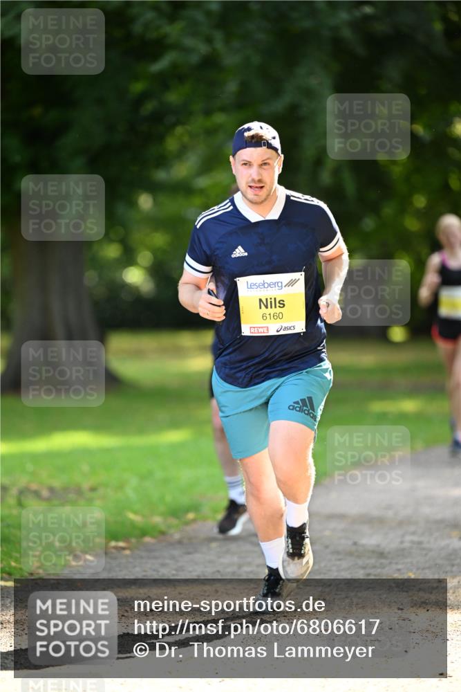 25.08.2024 - 20. Blankeneser Heldenlauf Dr. Thomas Lammeyer http://msf.ph/oto/6806617 25.08.2024 10:13:59 Laufen 6160 meine-sportfotos.de