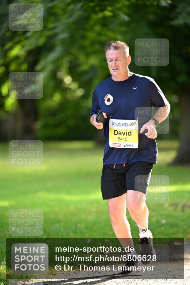 25.08.2024 - 20. Blankeneser Heldenlauf Dr. Thomas Lammeyer http://msf.ph/oto/6806628 25.08.2024 10:14:01 Laufen 6415 meine-sportfotos.de
