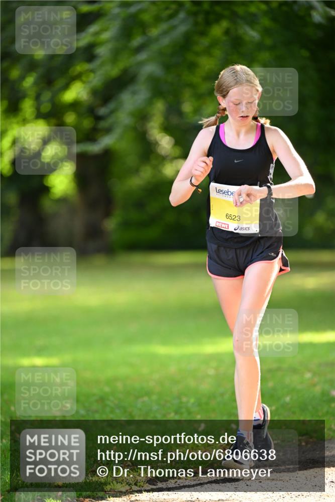 25.08.2024 - 20. Blankeneser Heldenlauf Dr. Thomas Lammeyer http://msf.ph/oto/6806638 25.08.2024 10:14:04 Laufen 6523 meine-sportfotos.de