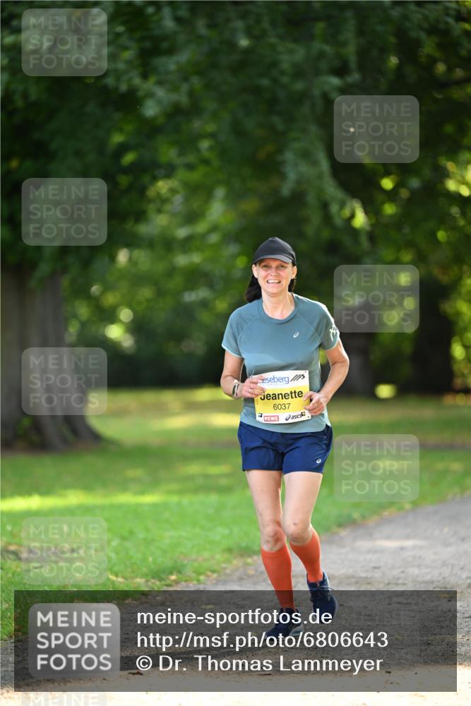 25.08.2024 - 20. Blankeneser Heldenlauf Dr. Thomas Lammeyer http://msf.ph/oto/6806643 25.08.2024 10:14:08 Laufen 6037 meine-sportfotos.de