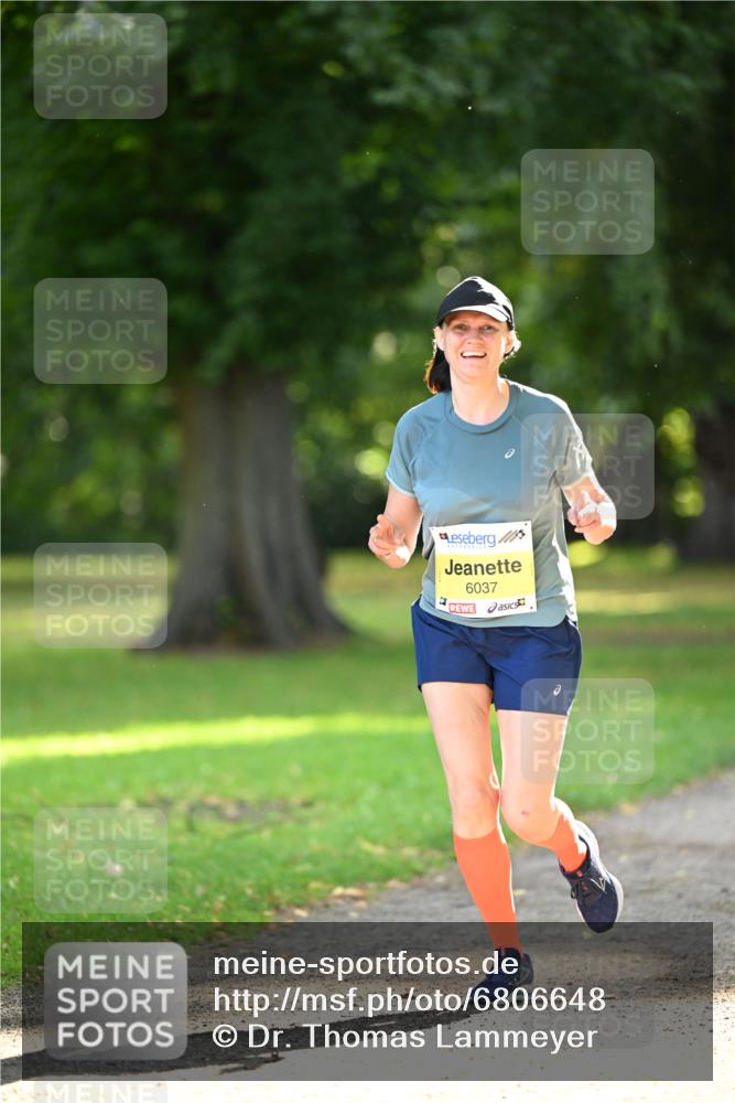 25.08.2024 - 20. Blankeneser Heldenlauf Dr. Thomas Lammeyer http://msf.ph/oto/6806648 25.08.2024 10:14:09 Laufen 6037 meine-sportfotos.de