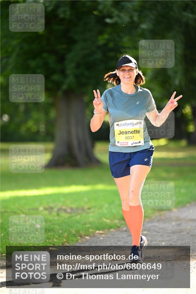 25.08.2024 - 20. Blankeneser Heldenlauf Dr. Thomas Lammeyer http://msf.ph/oto/6806649 25.08.2024 10:14:09 Laufen 6037 meine-sportfotos.de
