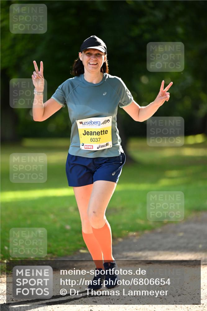 25.08.2024 - 20. Blankeneser Heldenlauf Dr. Thomas Lammeyer http://msf.ph/oto/6806654 25.08.2024 10:14:09 Laufen 6037 meine-sportfotos.de