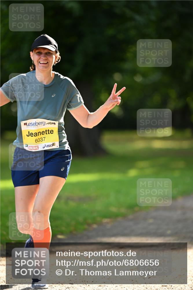 25.08.2024 - 20. Blankeneser Heldenlauf Dr. Thomas Lammeyer http://msf.ph/oto/6806656 25.08.2024 10:14:10 Laufen 6037 meine-sportfotos.de