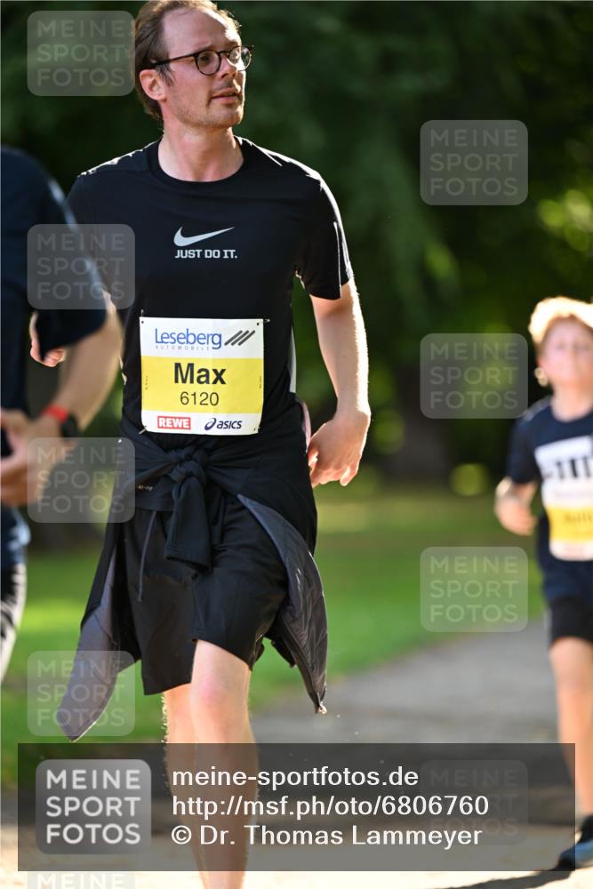 25.08.2024 - 20. Blankeneser Heldenlauf Dr. Thomas Lammeyer http://msf.ph/oto/6806760 25.08.2024 10:14:37 Laufen 6120, 111 meine-sportfotos.de