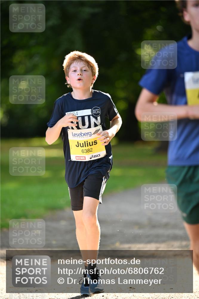 25.08.2024 - 20. Blankeneser Heldenlauf Dr. Thomas Lammeyer http://msf.ph/oto/6806762 25.08.2024 10:14:38 Laufen 6382 meine-sportfotos.de