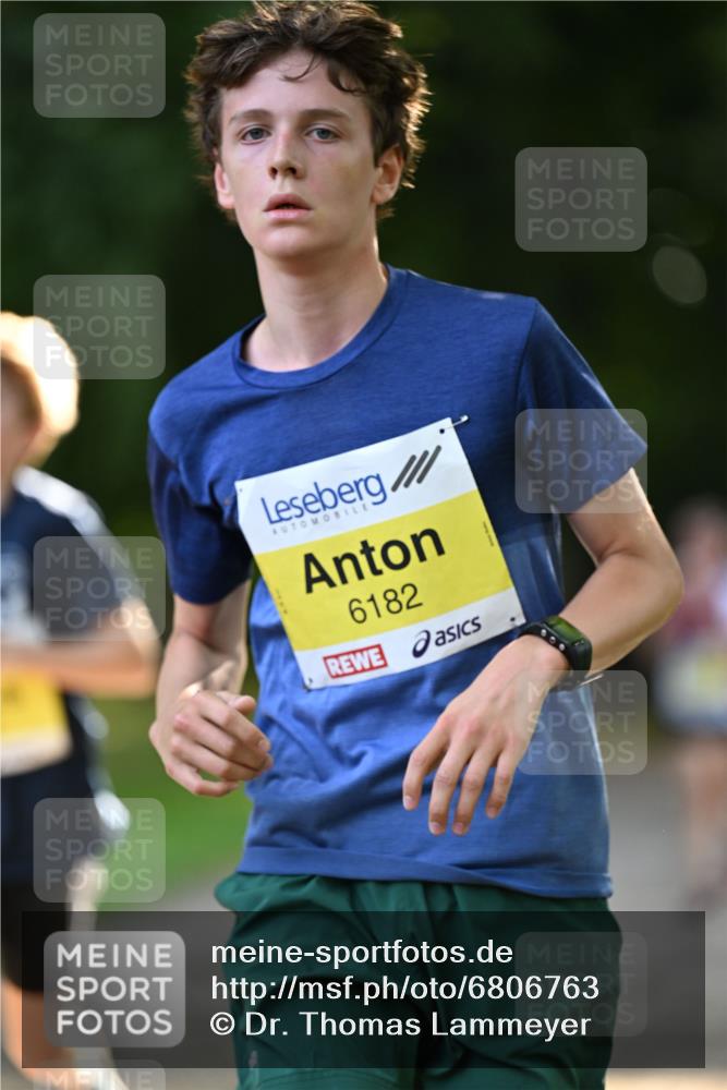 25.08.2024 - 20. Blankeneser Heldenlauf Dr. Thomas Lammeyer http://msf.ph/oto/6806763 25.08.2024 10:14:38 Laufen 6182 meine-sportfotos.de