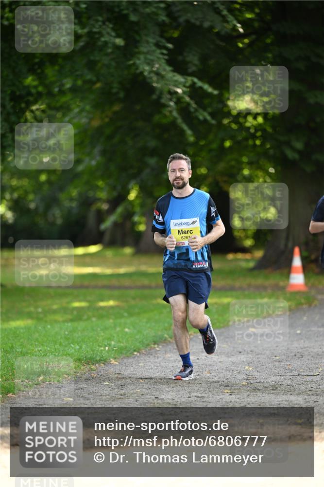 25.08.2024 - 20. Blankeneser Heldenlauf Dr. Thomas Lammeyer http://msf.ph/oto/6806777 25.08.2024 10:14:53 Laufen 6261 meine-sportfotos.de