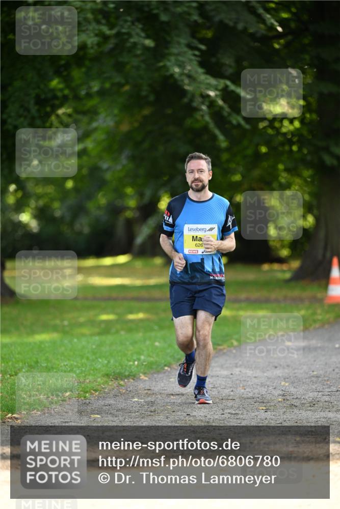 25.08.2024 - 20. Blankeneser Heldenlauf Dr. Thomas Lammeyer http://msf.ph/oto/6806780 25.08.2024 10:14:54 Laufen 626, 6007 meine-sportfotos.de