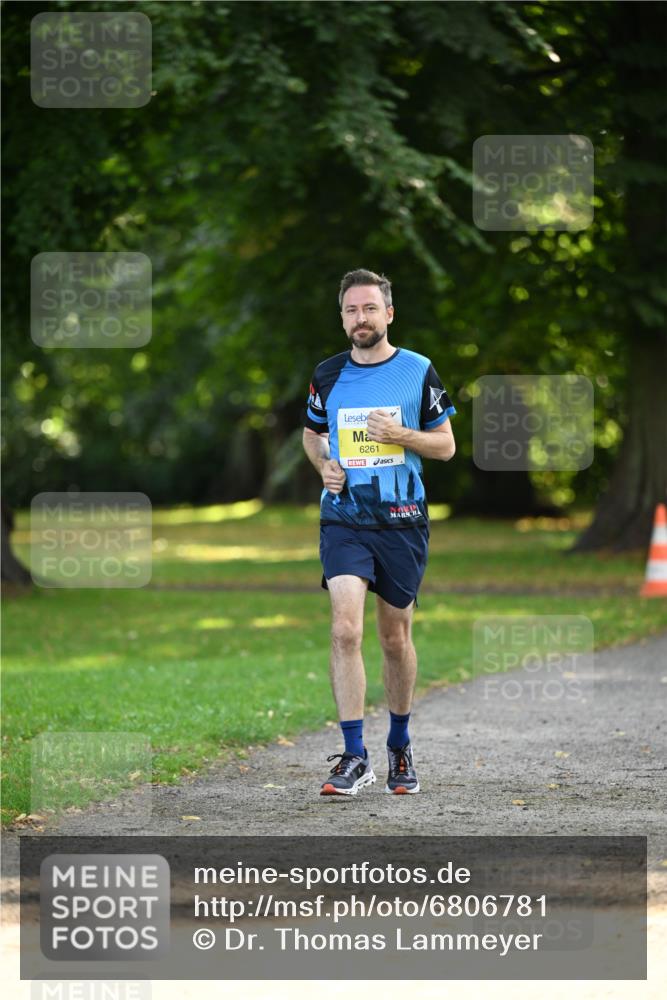 25.08.2024 - 20. Blankeneser Heldenlauf Dr. Thomas Lammeyer http://msf.ph/oto/6806781 25.08.2024 10:14:54 Laufen 6261 meine-sportfotos.de