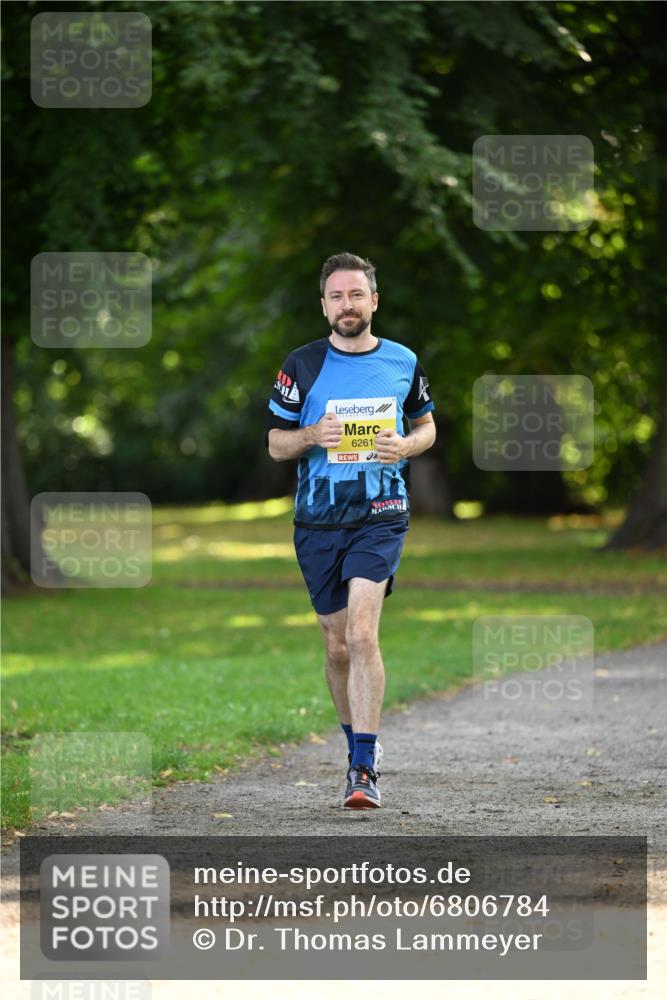 25.08.2024 - 20. Blankeneser Heldenlauf Dr. Thomas Lammeyer http://msf.ph/oto/6806784 25.08.2024 10:14:54 Laufen 6261 meine-sportfotos.de