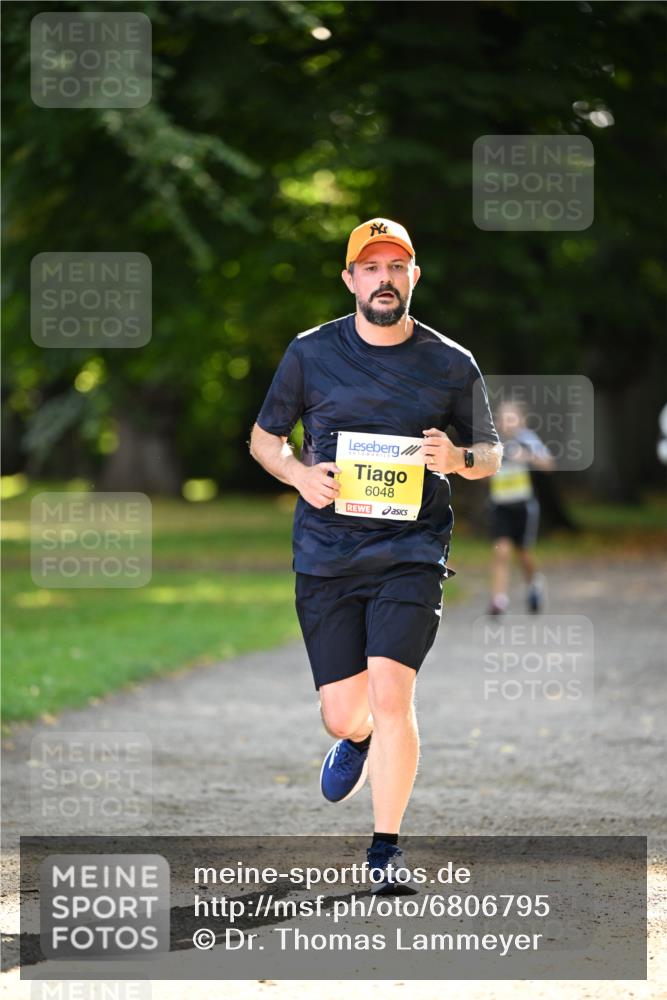 25.08.2024 - 20. Blankeneser Heldenlauf Dr. Thomas Lammeyer http://msf.ph/oto/6806795 25.08.2024 10:14:57 Laufen 6048 meine-sportfotos.de