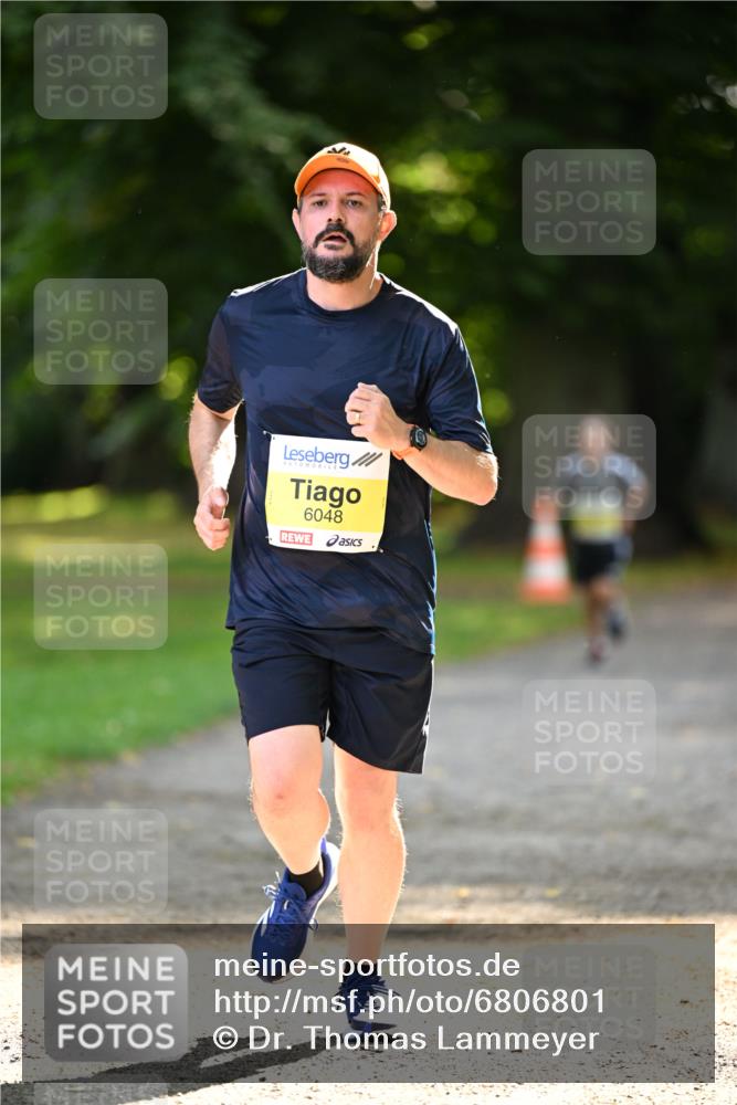 25.08.2024 - 20. Blankeneser Heldenlauf Dr. Thomas Lammeyer http://msf.ph/oto/6806801 25.08.2024 10:14:58 Laufen 6048 meine-sportfotos.de