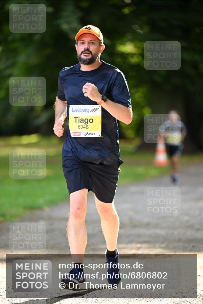 25.08.2024 - 20. Blankeneser Heldenlauf Dr. Thomas Lammeyer http://msf.ph/oto/6806802 25.08.2024 10:14:58 Laufen 6048 meine-sportfotos.de