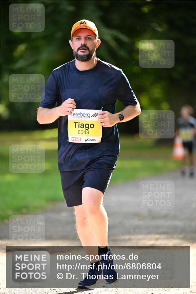 25.08.2024 - 20. Blankeneser Heldenlauf Dr. Thomas Lammeyer http://msf.ph/oto/6806804 25.08.2024 10:14:58 Laufen 6048 meine-sportfotos.de