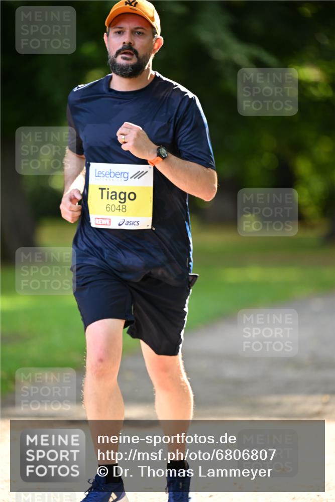 25.08.2024 - 20. Blankeneser Heldenlauf Dr. Thomas Lammeyer http://msf.ph/oto/6806807 25.08.2024 10:14:58 Laufen 6048 meine-sportfotos.de