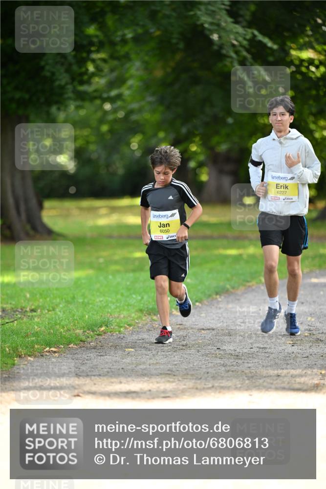 25.08.2024 - 20. Blankeneser Heldenlauf Dr. Thomas Lammeyer http://msf.ph/oto/6806813 25.08.2024 10:15:03 Laufen 6050, 6227 meine-sportfotos.de