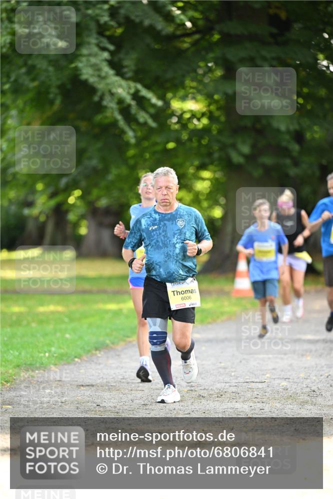 25.08.2024 - 20. Blankeneser Heldenlauf Dr. Thomas Lammeyer http://msf.ph/oto/6806841 25.08.2024 10:15:12 Laufen 6006 meine-sportfotos.de