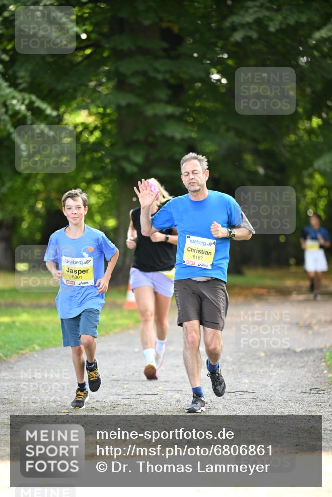 25.08.2024 - 20. Blankeneser Heldenlauf Dr. Thomas Lammeyer http://msf.ph/oto/6806861 25.08.2024 10:15:15 Laufen 6001, 13, 6167 meine-sportfotos.de