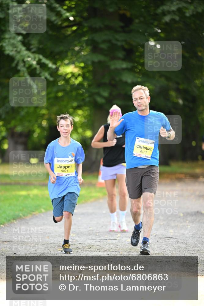 25.08.2024 - 20. Blankeneser Heldenlauf Dr. Thomas Lammeyer http://msf.ph/oto/6806863 25.08.2024 10:15:16 Laufen 6001, 13, 6167 meine-sportfotos.de