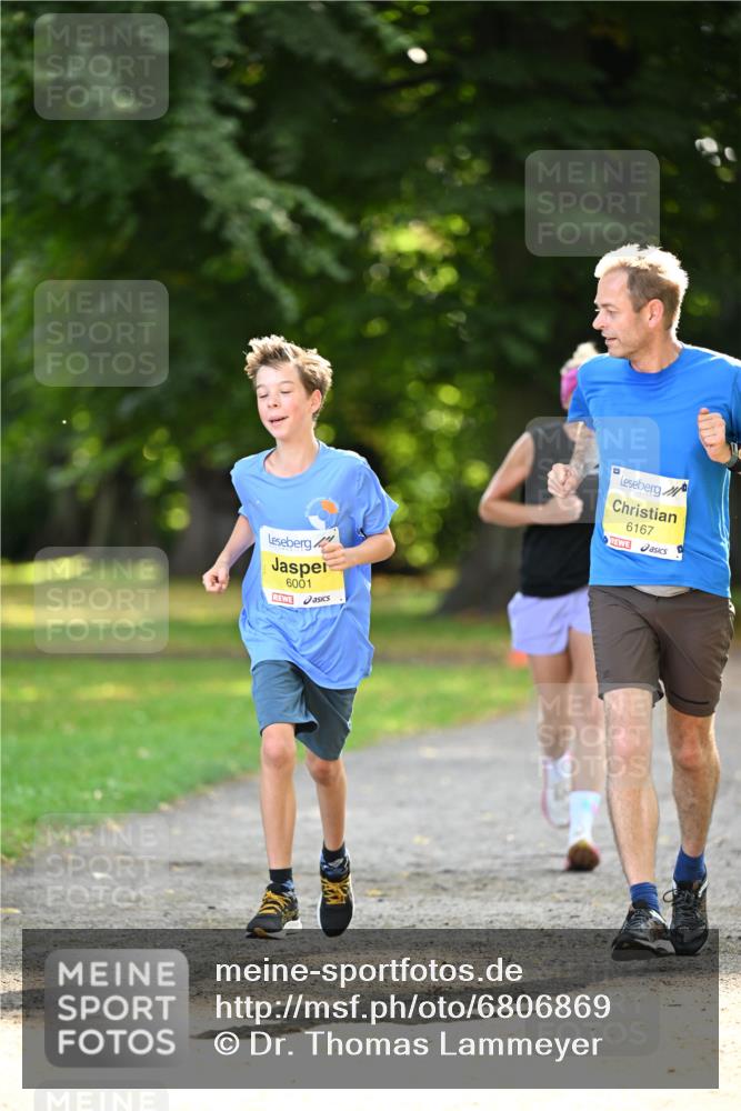 25.08.2024 - 20. Blankeneser Heldenlauf Dr. Thomas Lammeyer http://msf.ph/oto/6806869 25.08.2024 10:15:17 Laufen 6001, 6167 meine-sportfotos.de