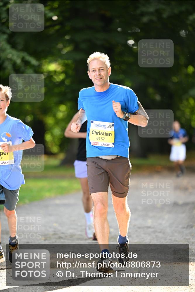25.08.2024 - 20. Blankeneser Heldenlauf Dr. Thomas Lammeyer http://msf.ph/oto/6806873 25.08.2024 10:15:17 Laufen 01, 6167 meine-sportfotos.de