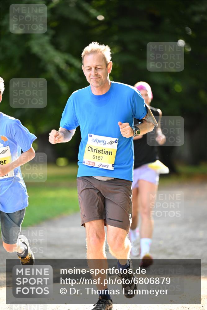 25.08.2024 - 20. Blankeneser Heldenlauf Dr. Thomas Lammeyer http://msf.ph/oto/6806879 25.08.2024 10:15:18 Laufen 6167 meine-sportfotos.de
