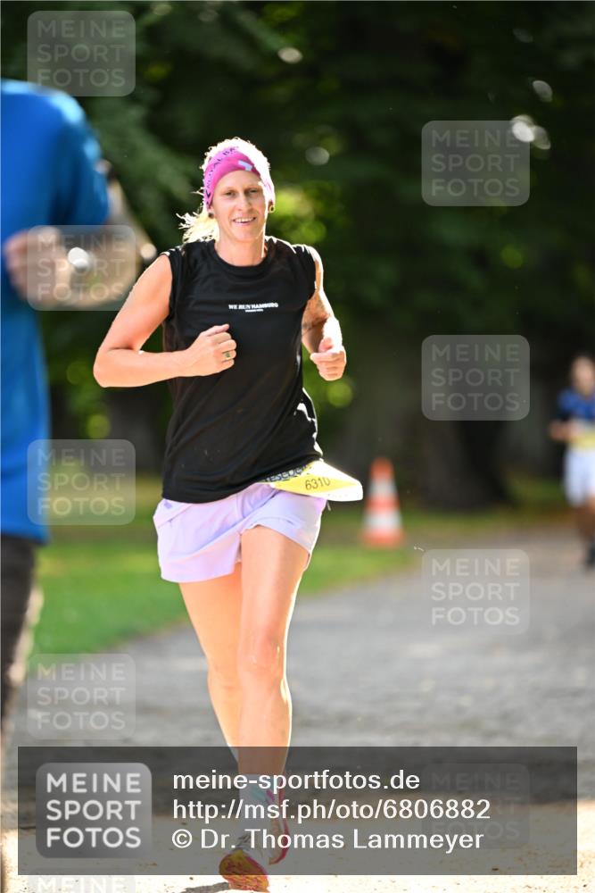 25.08.2024 - 20. Blankeneser Heldenlauf Dr. Thomas Lammeyer http://msf.ph/oto/6806882 25.08.2024 10:15:20 Laufen 6310 meine-sportfotos.de