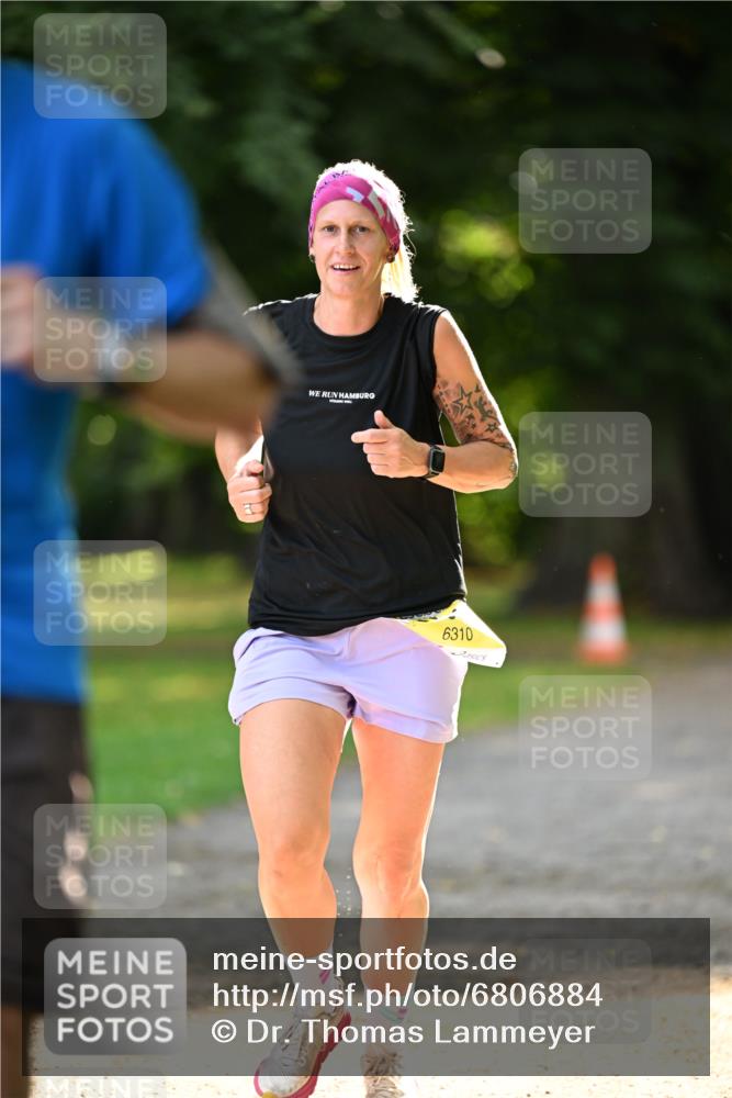 25.08.2024 - 20. Blankeneser Heldenlauf Dr. Thomas Lammeyer http://msf.ph/oto/6806884 25.08.2024 10:15:20 Laufen 6310 meine-sportfotos.de