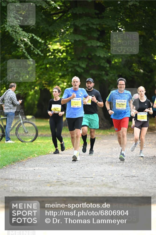 25.08.2024 - 20. Blankeneser Heldenlauf Dr. Thomas Lammeyer http://msf.ph/oto/6806904 25.08.2024 10:15:30 Laufen 6517, 6257, 6505 meine-sportfotos.de