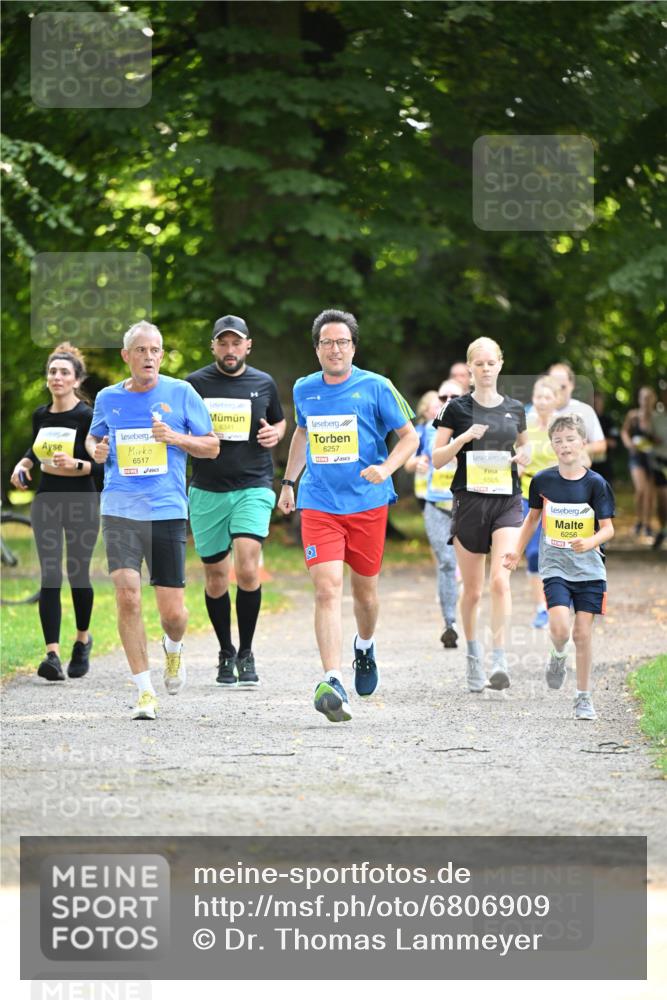 25.08.2024 - 20. Blankeneser Heldenlauf Dr. Thomas Lammeyer http://msf.ph/oto/6806909 25.08.2024 10:15:31 Laufen 6517, 6341, 6257, 6505, 6256 meine-sportfotos.de