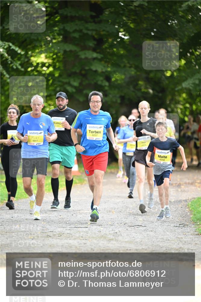 25.08.2024 - 20. Blankeneser Heldenlauf Dr. Thomas Lammeyer http://msf.ph/oto/6806912 25.08.2024 10:15:32 Laufen 6517, 6341, 6257, 6505, 6256 meine-sportfotos.de