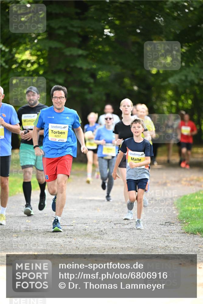 25.08.2024 - 20. Blankeneser Heldenlauf Dr. Thomas Lammeyer http://msf.ph/oto/6806916 25.08.2024 10:15:33 Laufen 4341, 6257, 36 meine-sportfotos.de