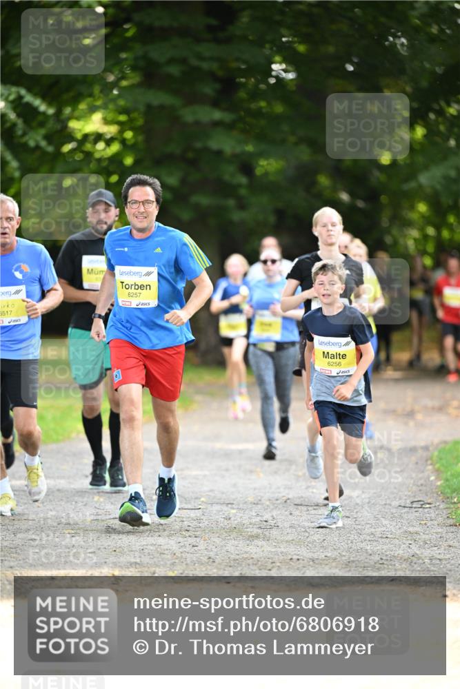 25.08.2024 - 20. Blankeneser Heldenlauf Dr. Thomas Lammeyer http://msf.ph/oto/6806918 25.08.2024 10:15:33 Laufen 5517, 6257, 6256 meine-sportfotos.de